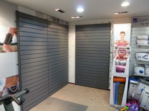 31)上牆坑板架